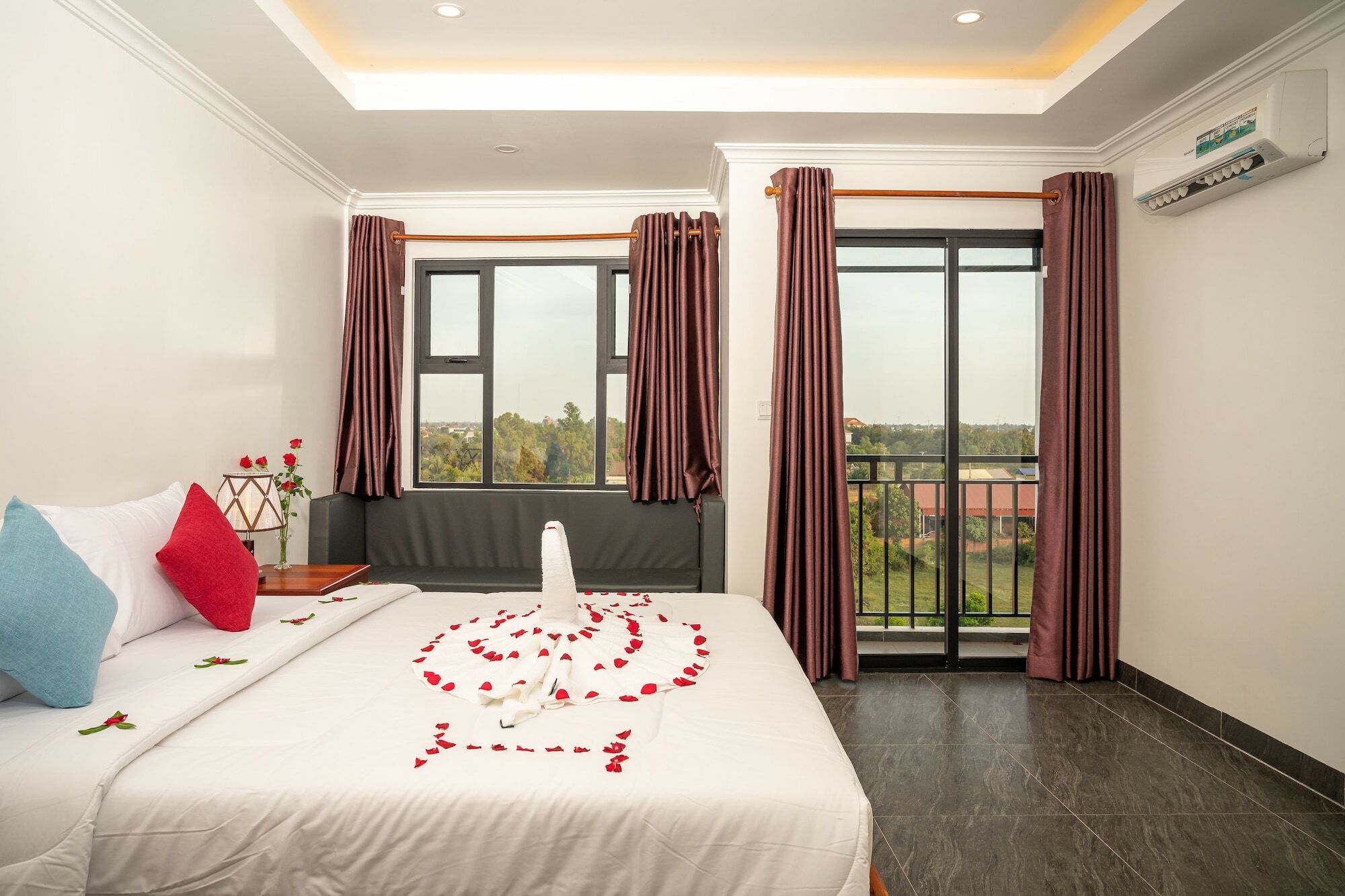 400 négyzetméteres, 1 hálószobás, 1 saját fürdőszobával rendelkező Apartman Sala Kamreuk területén Sziemreap Kültér fotó